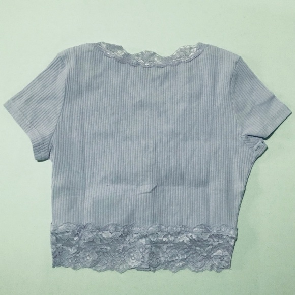 Buttoned Lace Rib-knit Top - Picture 2 of 3